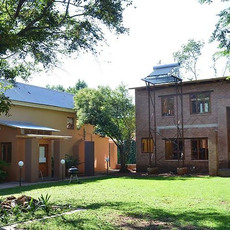 Bed & Breakfast In Hatfield Pretoria-Noord Exterior foto